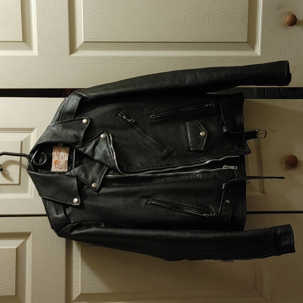 Genuine leather Excelled jacket size 36 in men.